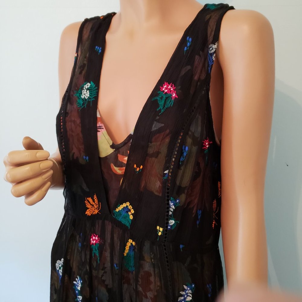 NWT Anthropologie Floreat two pieces Embroidered Dress. Size 8. - Picture 14 of 16